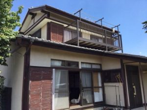 木部補修を含めた外壁塗装・雨樋交換前